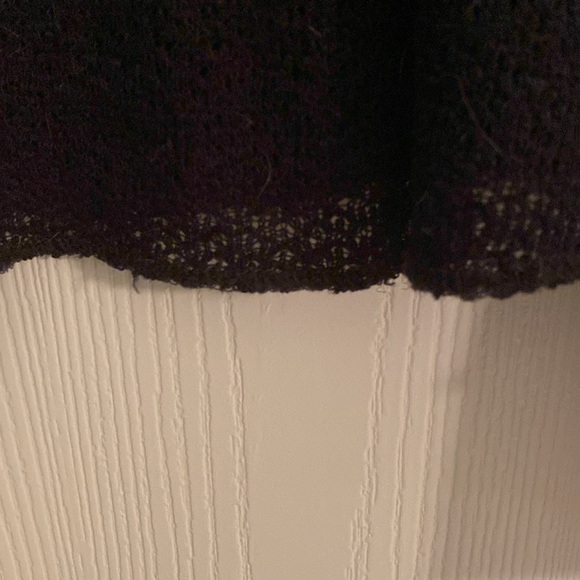 Gimmicks by BKE tan and gray-blue v neck top size medium - Picture 7 of 7